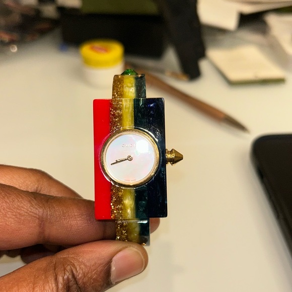 Gucci watch - Picture 1 of 7